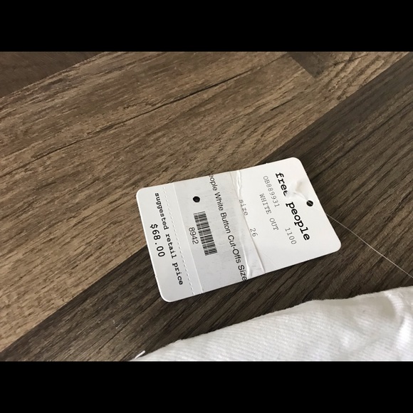 Free People Cut Off Denim Shorts Size 26 NWT - Picture 3 of 4